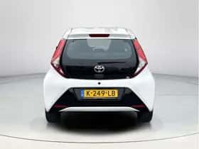 Toyota Aygo (2021) thumbnail 4