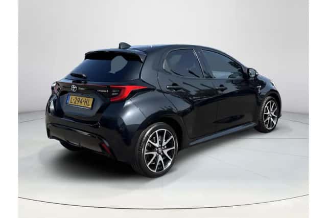 Toyota Yaris (2021) thumbnail 5