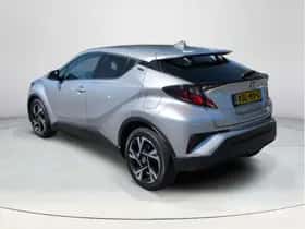 Toyota C-HR (2023) thumbnail 3