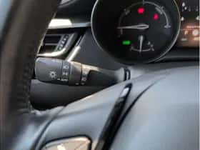 Toyota C-HR (2023) thumbnail 22