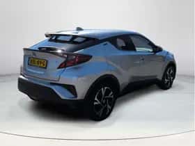 Toyota C-HR (2023) thumbnail 5