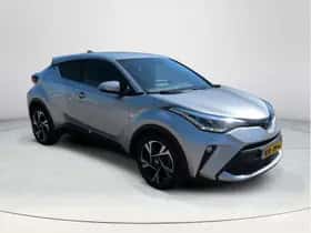 Toyota C-HR (2023) thumbnail 7