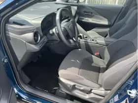 Toyota C-HR (2025) thumbnail 12