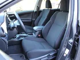 Toyota RAV4 (2018) thumbnail 12