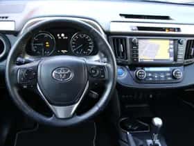 Toyota RAV4 (2018) thumbnail 15