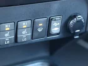 Toyota RAV4 (2018) thumbnail 32