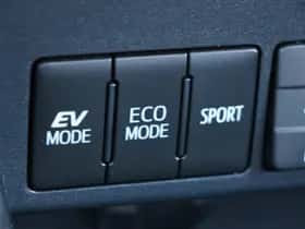 Toyota RAV4 (2018) thumbnail 35