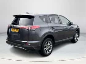 Toyota RAV4 (2018) thumbnail 6
