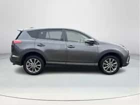 Toyota RAV4 (2018) thumbnail 7