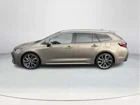Toyota Corolla (2021) thumbnail 2
