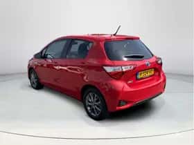Toyota Yaris (2020) thumbnail 3