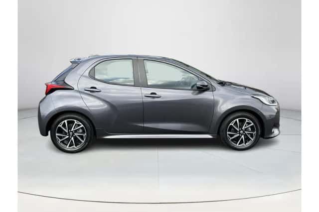 Toyota Yaris (2021) thumbnail 6