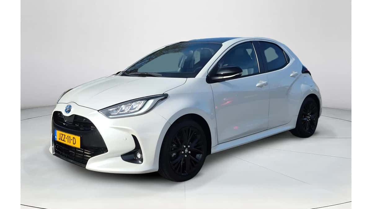 Toyota Yaris (2022) — foto 1