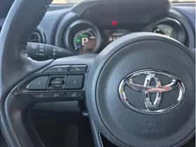 Toyota Yaris (2022) thumbnail 23
