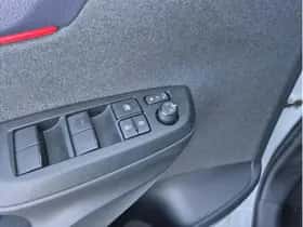 Toyota Yaris (2022) thumbnail 26