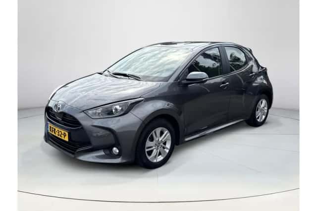 Toyota Yaris (2025) thumbnail 1