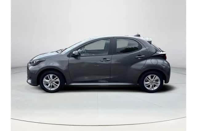Toyota Yaris (2025) thumbnail 2