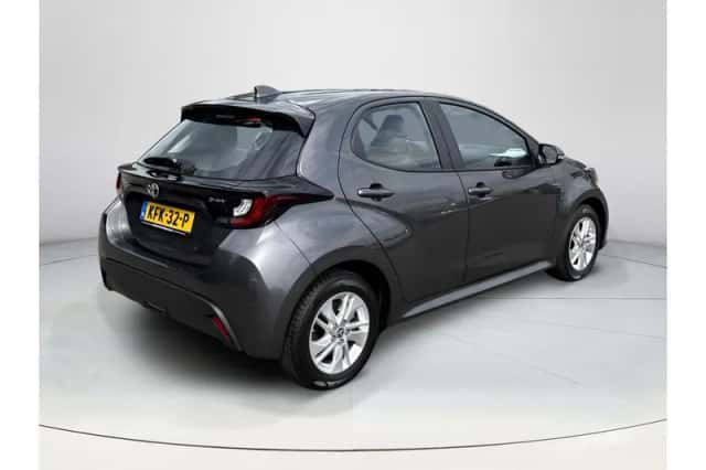 Toyota Yaris (2025) thumbnail 5