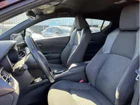 Toyota C-HR (2023) thumbnail 11