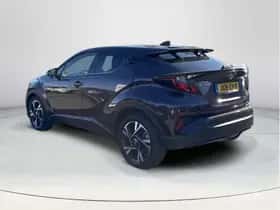 Toyota C-HR (2023) thumbnail 3
