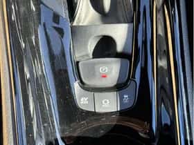 Toyota C-HR (2023) thumbnail 24