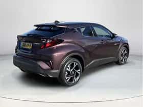 Toyota C-HR (2023) thumbnail 5