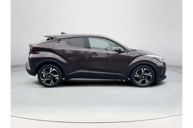 Toyota C-HR (2023) thumbnail 6