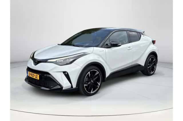 Toyota C-HR (2021) thumbnail 1