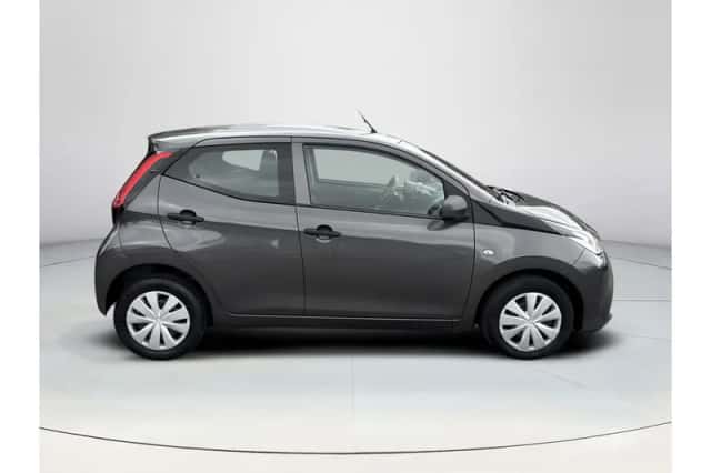 Toyota Aygo (2021) thumbnail 6
