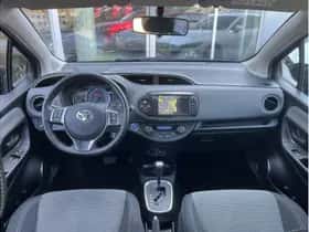 Toyota Yaris (2016) thumbnail 24