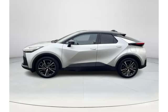 Toyota C-HR (2026) thumbnail 2