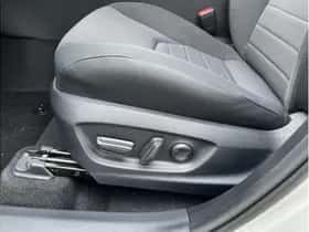 Toyota C-HR (2026) thumbnail 13
