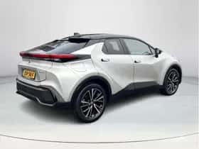 Toyota C-HR (2026) thumbnail 5