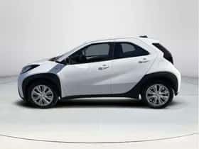 Toyota Aygo X (2024) thumbnail 2