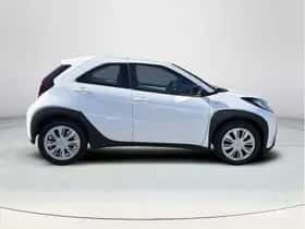 Toyota Aygo X (2024) thumbnail 6