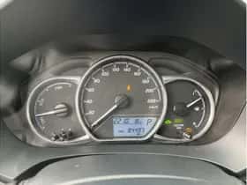 Toyota Yaris (2019) thumbnail 19