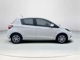 Toyota Yaris (2019) thumbnail 6