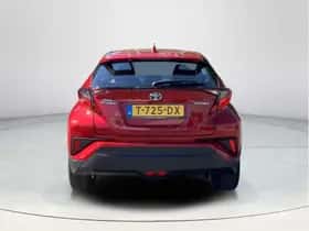 Toyota C-HR (2023) thumbnail 5