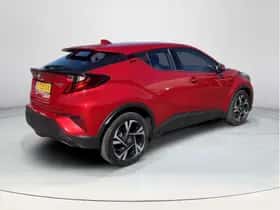 Toyota C-HR (2023) thumbnail 6