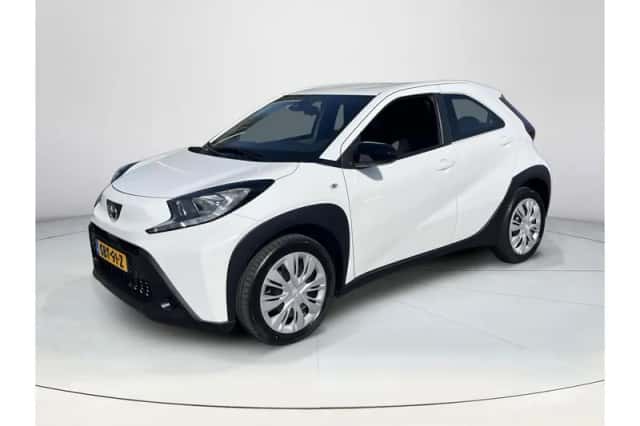 Toyota Aygo X (2024) thumbnail 1