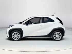 Toyota Aygo X (2024) thumbnail 2