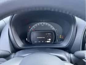 Toyota Aygo X (2024) thumbnail 16