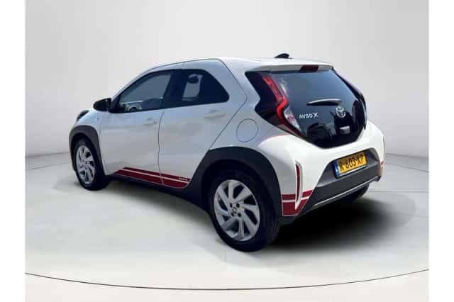 Toyota Aygo X (2022) thumbnail 2