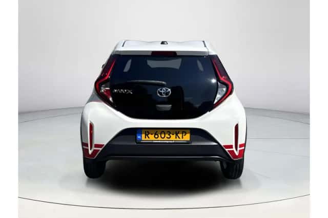 Toyota Aygo X (2022) thumbnail 3