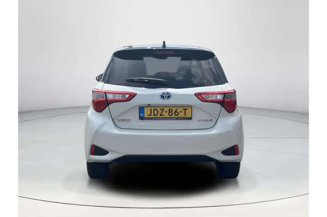 Toyota Yaris (2019) thumbnail 4
