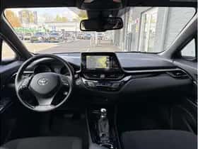 Toyota C-HR (2019) thumbnail 14