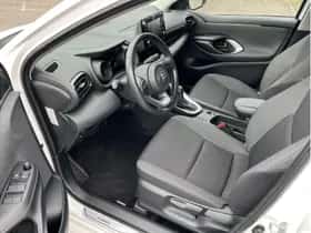 Toyota Yaris (2022) thumbnail 12