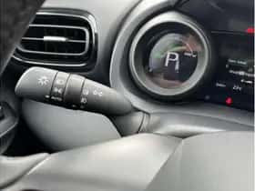Toyota Yaris (2022) thumbnail 23