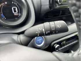 Toyota Yaris (2022) thumbnail 24