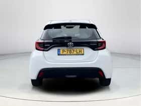 Toyota Yaris (2022) thumbnail 4